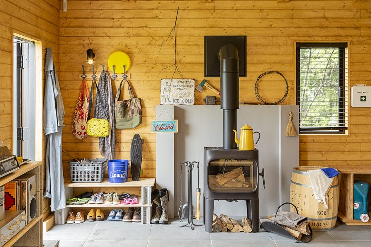 LOG HOUSE MAGAZINE 2018 November No.164 LOG HOUSE MAGAZINE 2018 November No.164
